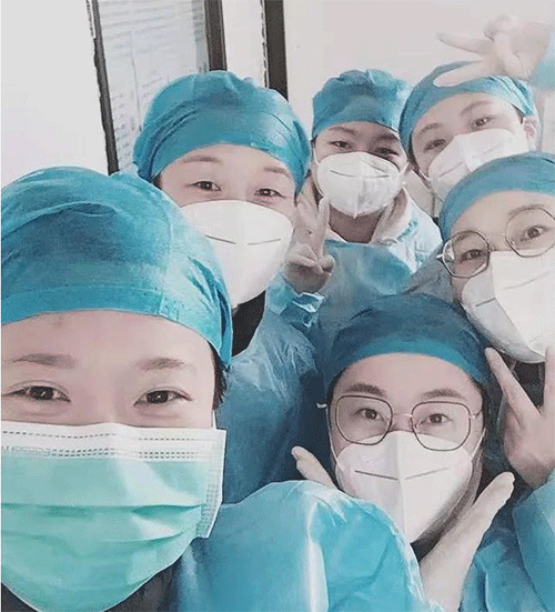 3慈銘體檢美麗的醫(yī)護(hù)人員合影.png 3慈銘體檢美麗的醫(yī)護(hù)人員合影.png